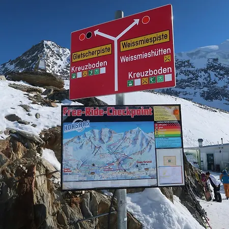 Residenz Edelweiss Saas320 Hébergement de vacances *